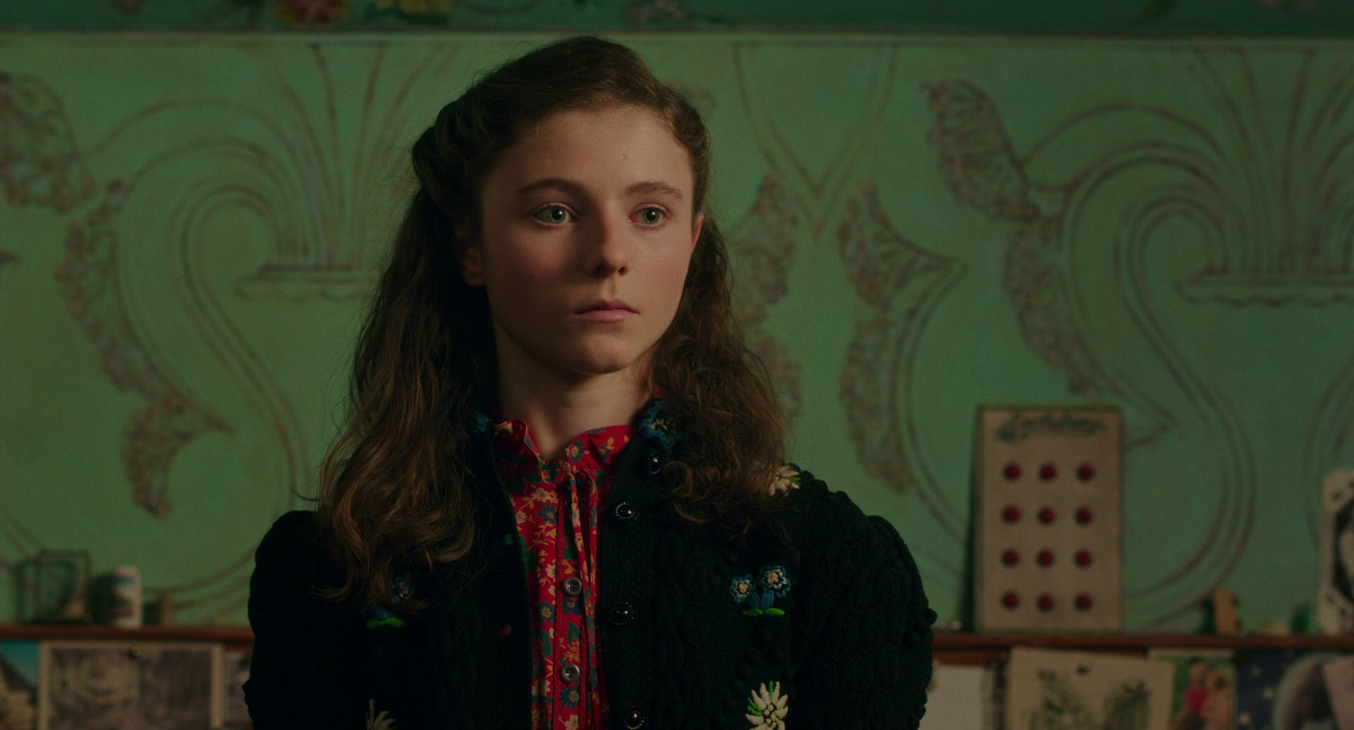 Breakout Star Thomasin McKenzie Balances Tenderness and Strength in
