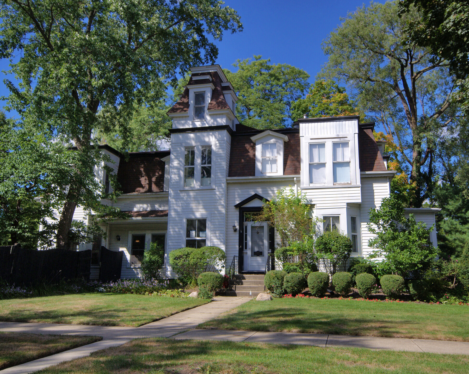 » Historic Houses and Homesteads in Old Norwood Park Chicago Patterns