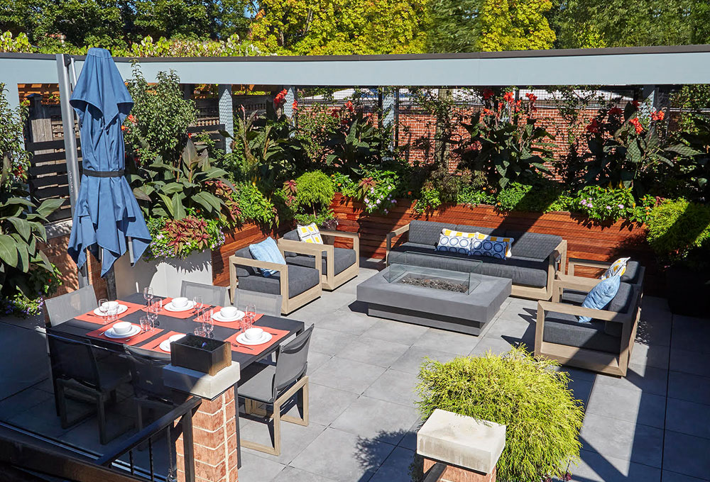 Lush & Leafy Lincoln Park Retreat Chicago Roof Deck + Garden