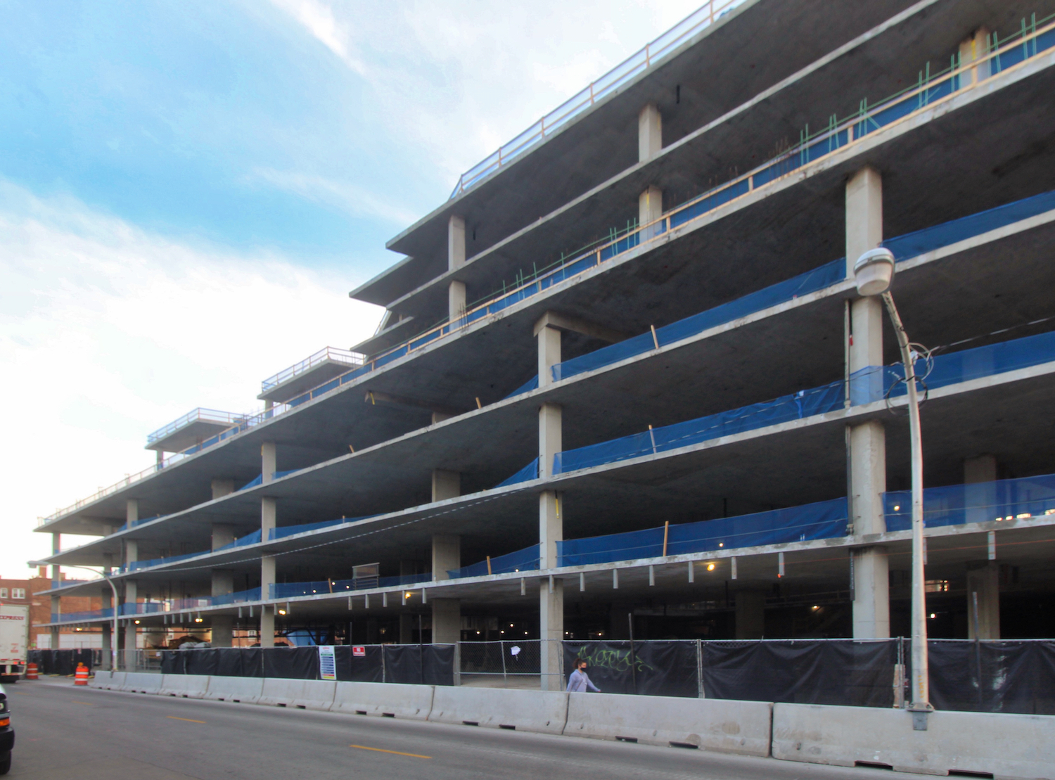 Optima Lakeview Reaches Full Height in Lakeview East