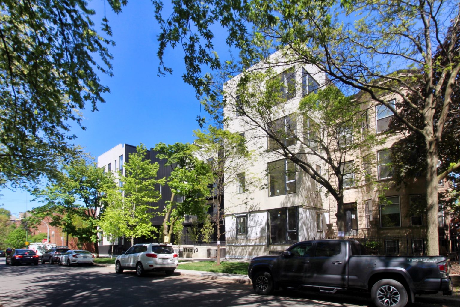 Cladding Wraps Up at The Grace Apartments in Lake View Chicago YIMBY