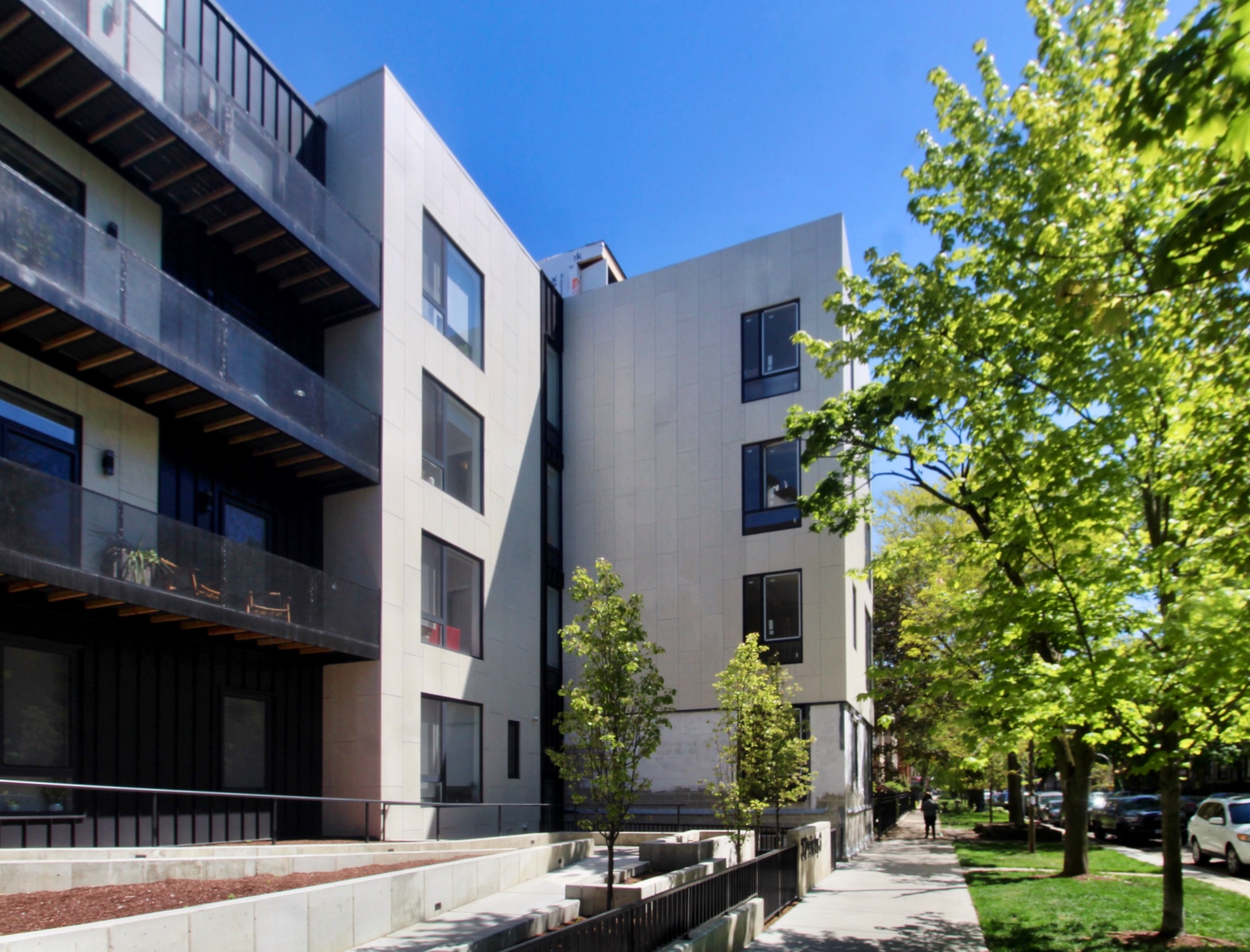 Cladding Wraps Up at The Grace Apartments in Lake View Chicago YIMBY