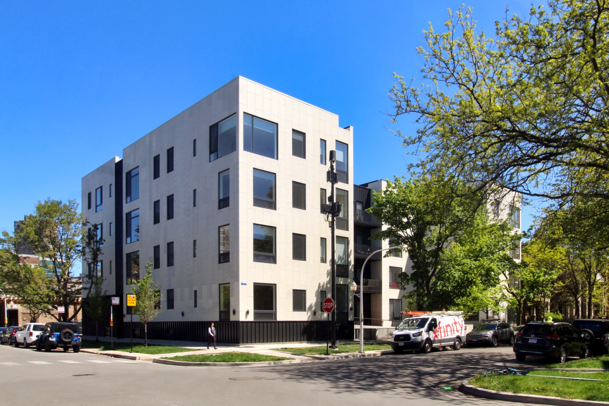 Cladding Wraps Up at The Grace Apartments in Lake View Chicago YIMBY