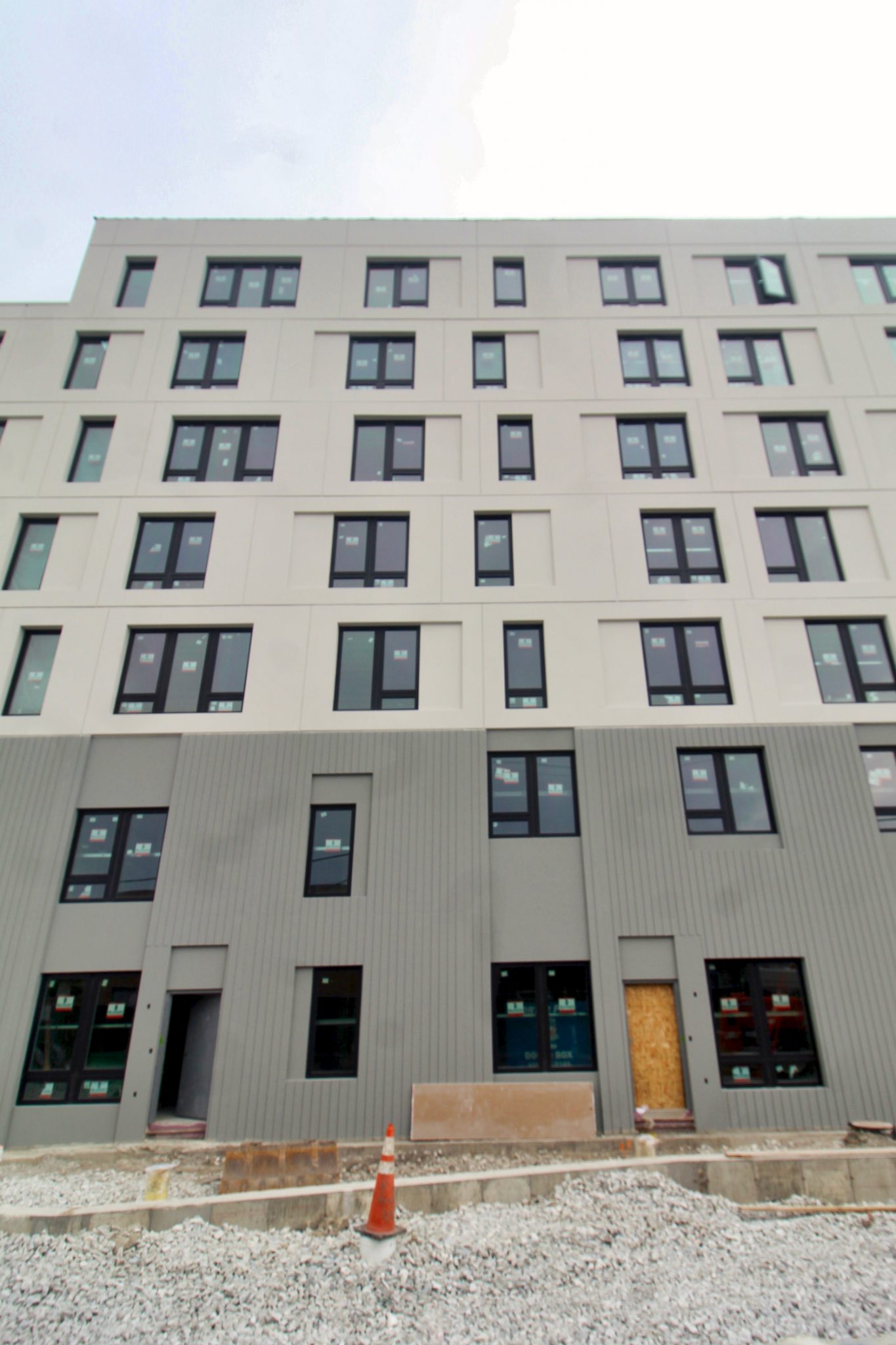 Final Painting Kicks Off for Emmett Street Apartments in Logan Square Chicago YIMBY