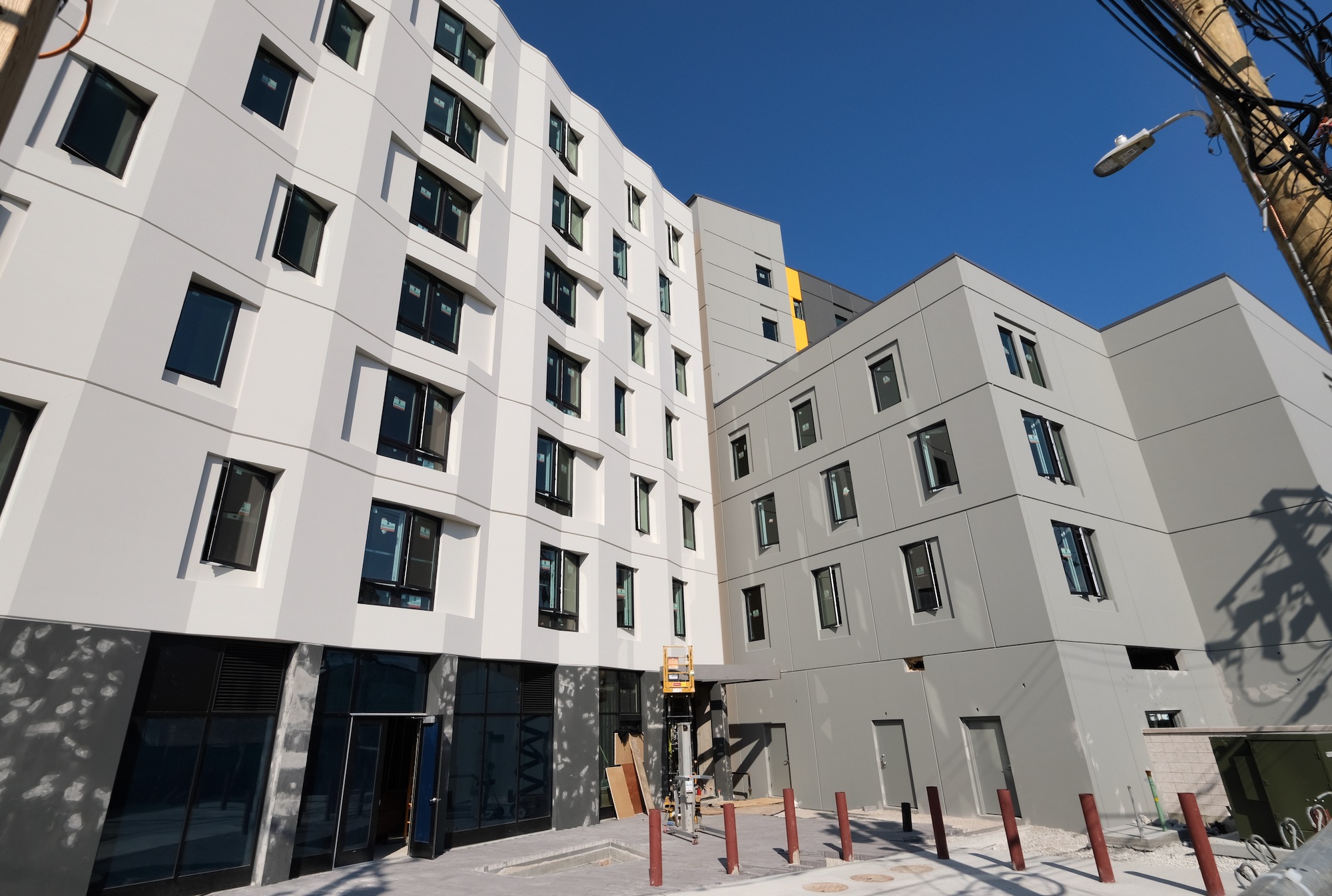 Facade Wraps Up for Emmett Street Apartments at 260238 N Emmett Street in Logan Square