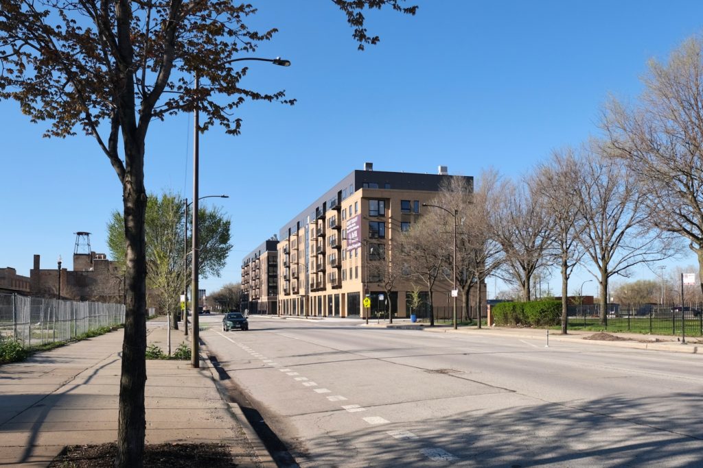Exterior Construction Now Complete for 23rd Place at Southbridge in Near South Side Chicago YIMBY