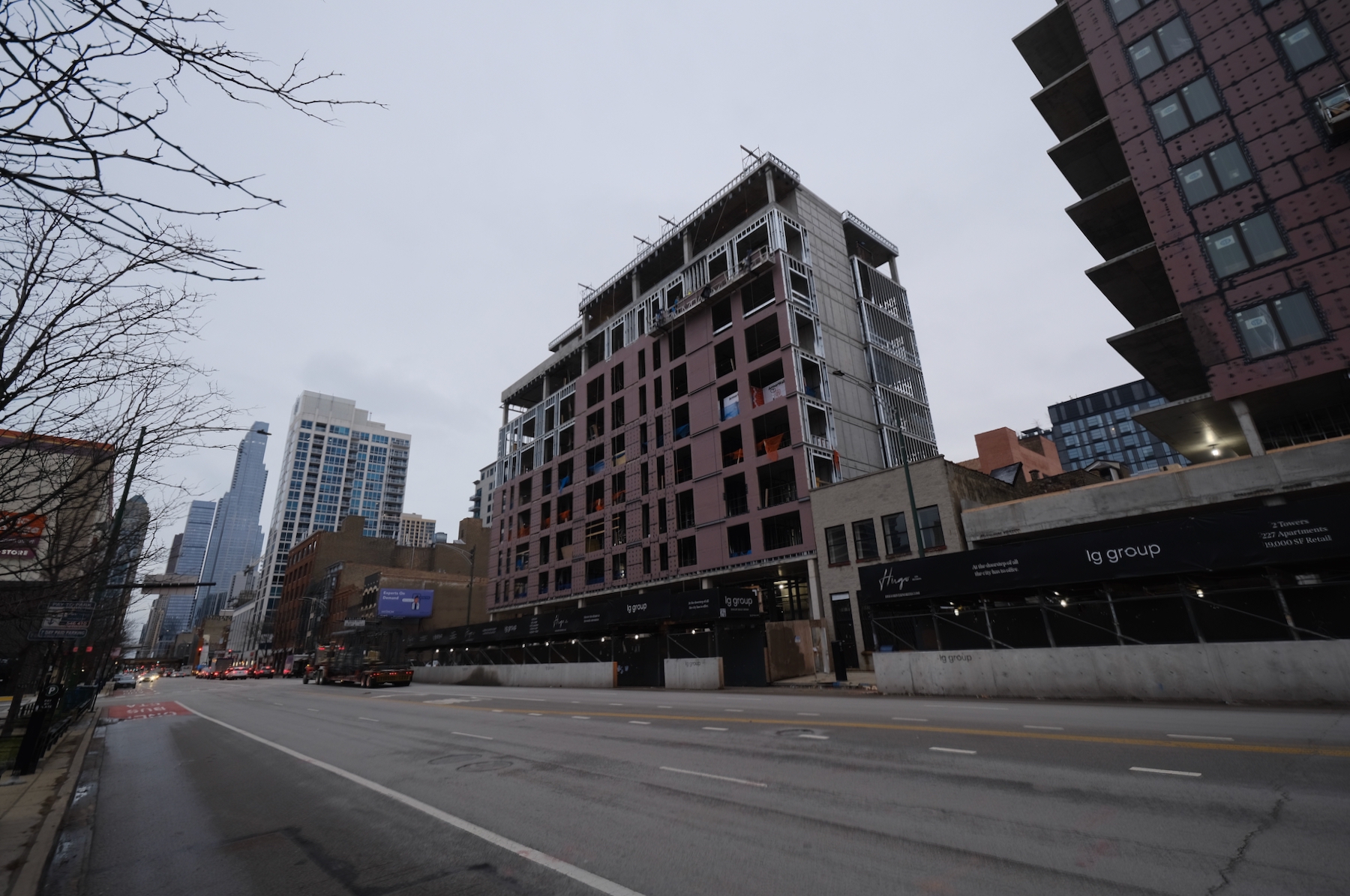 Outer Walls Take Shape for HUGO Development in River North Chicago YIMBY