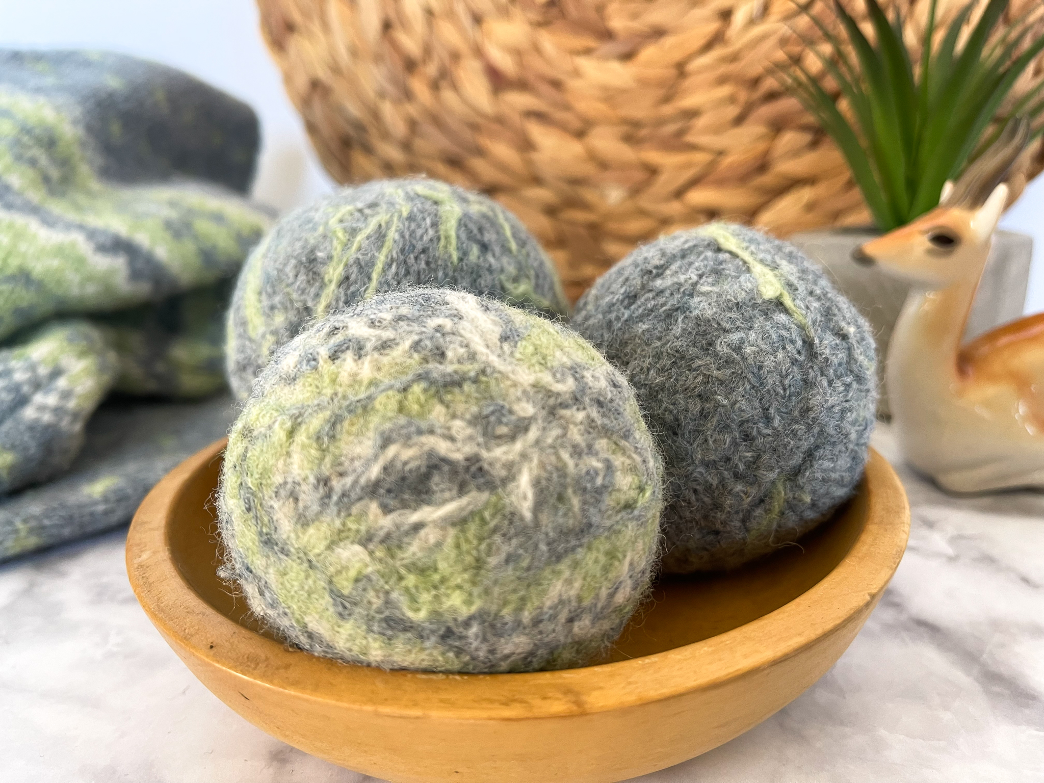 How to Make Wool Dryer Balls From an Old Sweater LaptrinhX / News