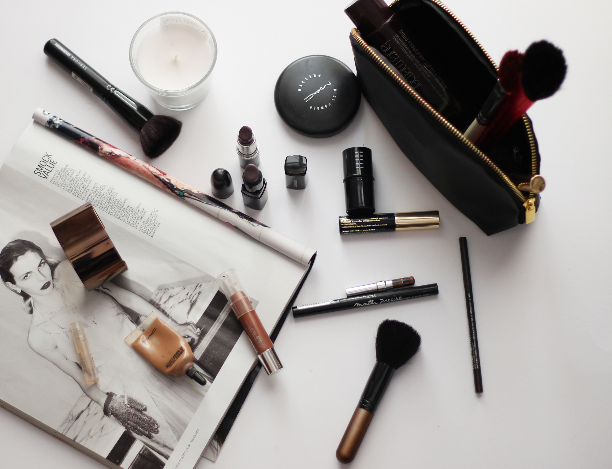 Makeup Bag Essentials Onthego carry on ChicGlamStyle