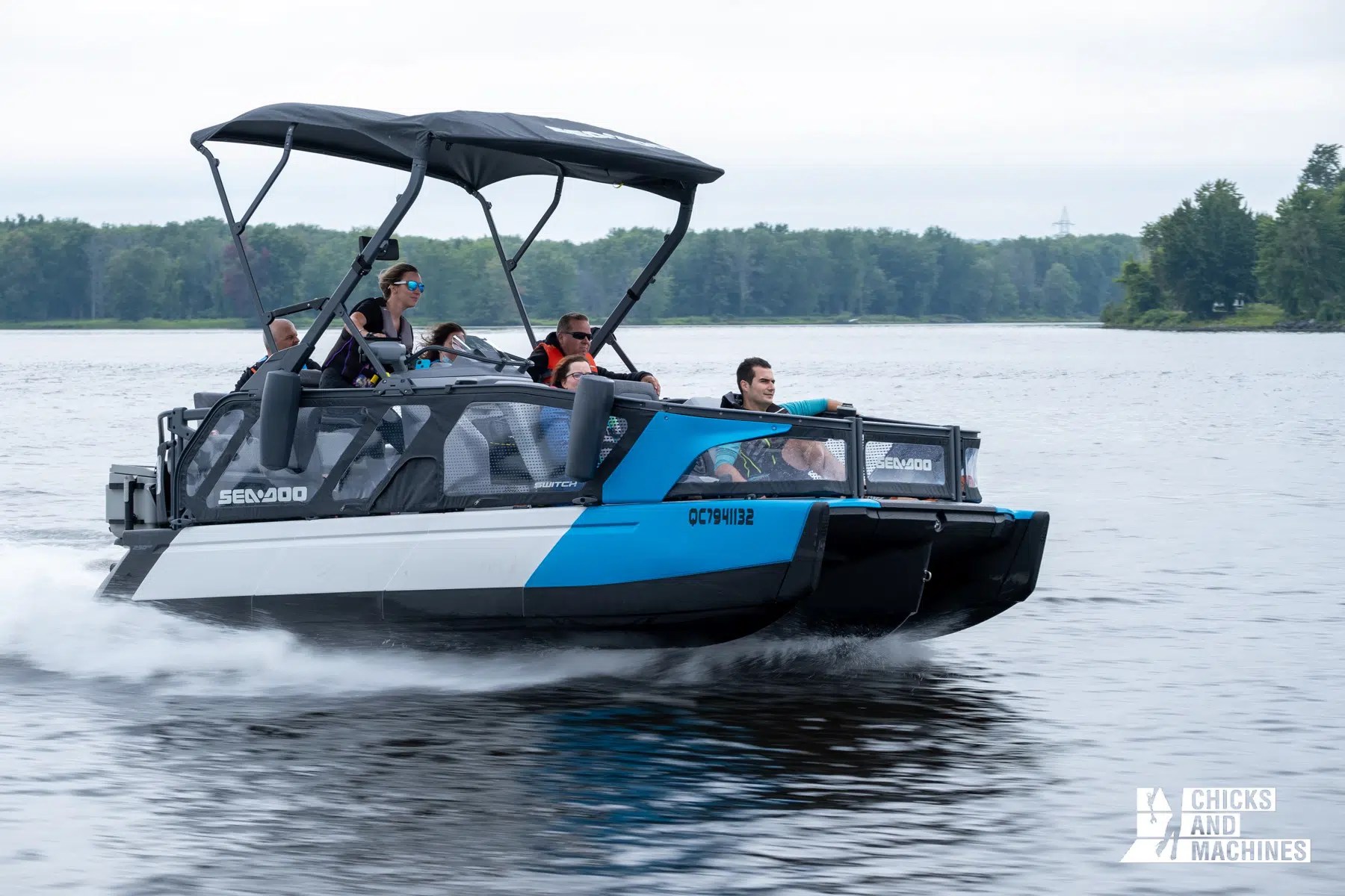 2022 SeaDoo Switch pontoon a convincing test!