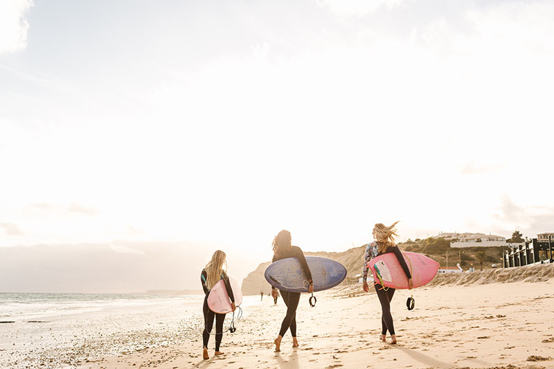 Start surfing at 30 plus Chicks On Waves