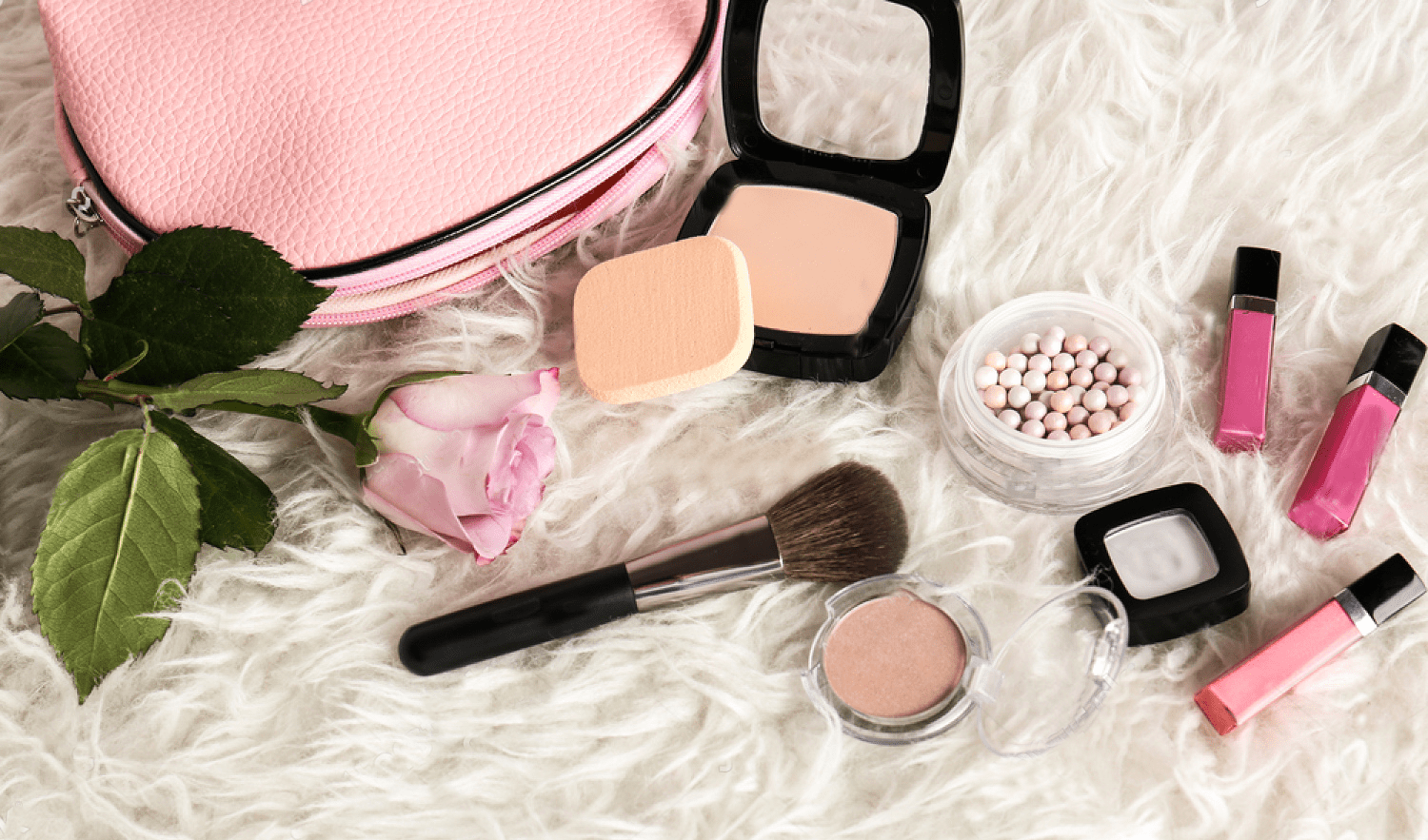 What Should a Woman Carry In Her Purse? Chicly