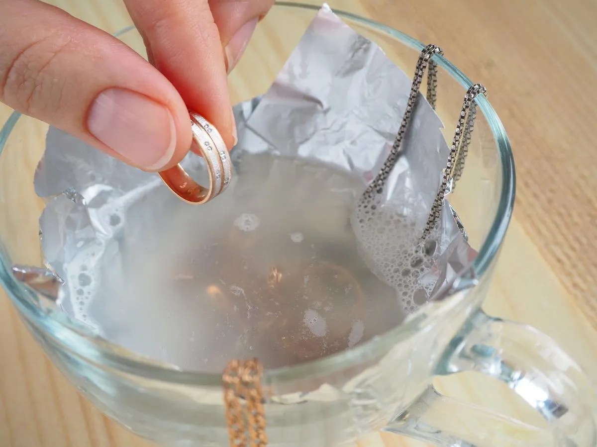 How To Clean A Diamond Engagement Ring At Home · ChicMags