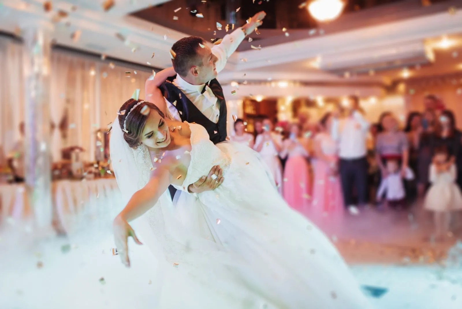 The Top 10 Most Popular First Dance Songs · ChicMags