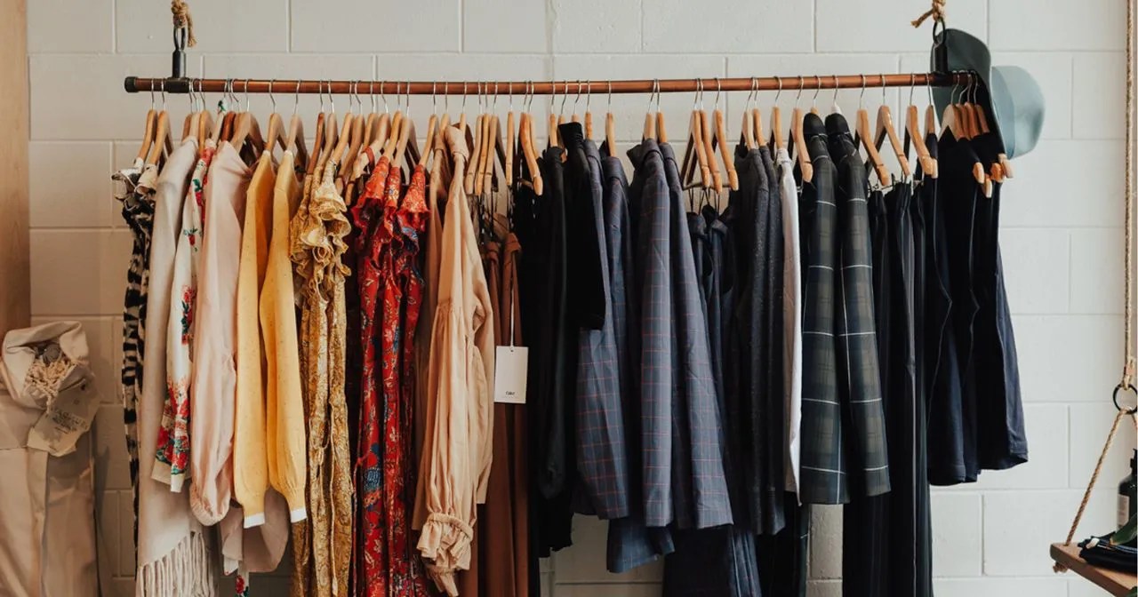 RV Capsule Wardrobe Your Guide To A Minimalist, Functional Wardrobe