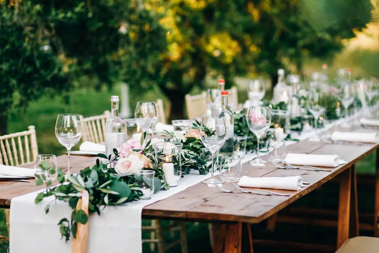 Wedding Flowers 2022 What's In And What's Not · ChicMags