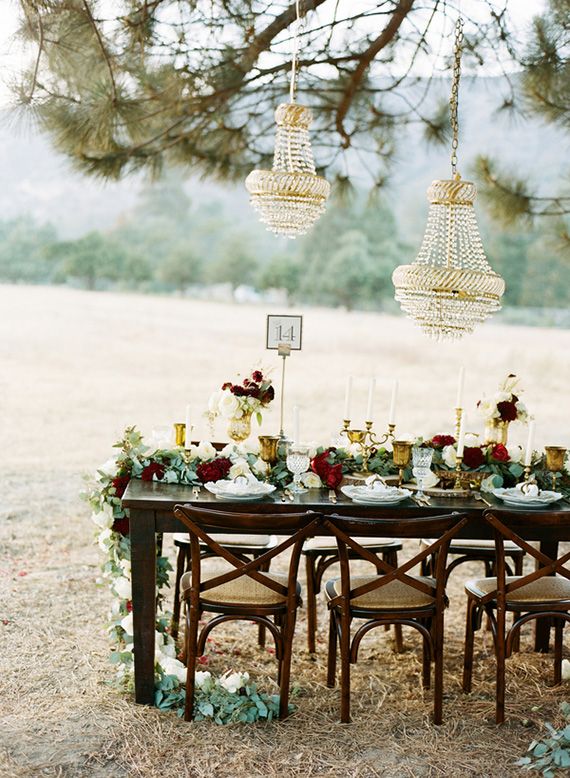 5 Magical Winter Wedding Tablescapes Chic Vintage Brides