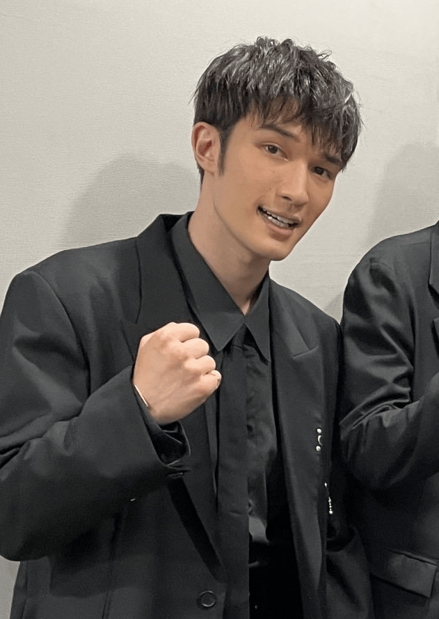 パーマかけたあと、その後伸びてきたら 次どういう風に切ってもらいますか？ピ... Yahoo!知恵袋