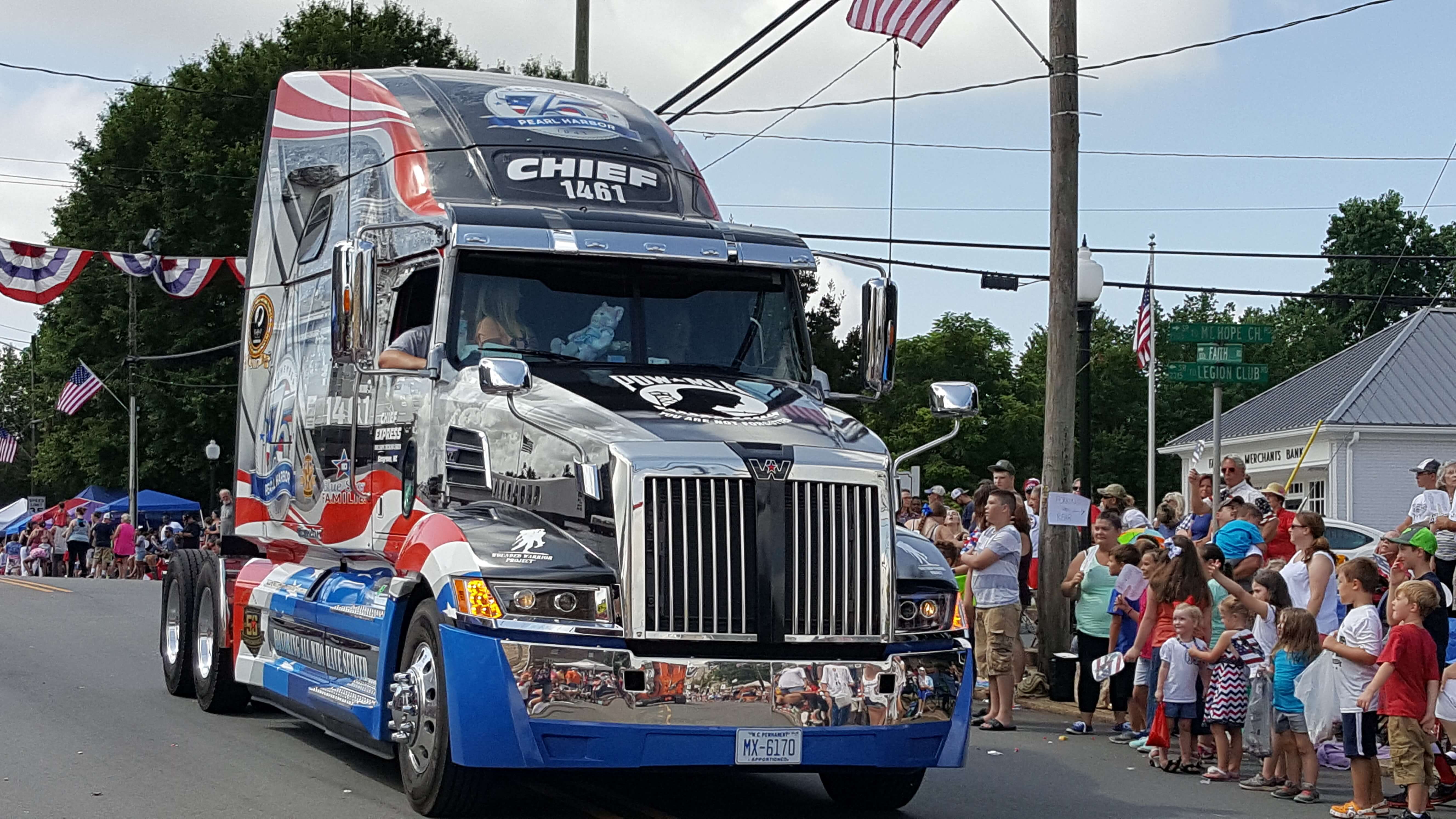 Parade in Faith Chief Express + Logistics