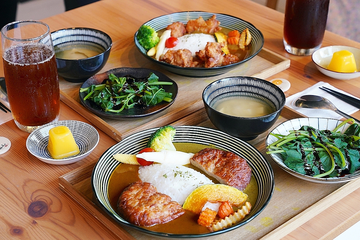 南投埔里美食 靠山咖哩 暖心料理 成為弱勢青少年的靠山