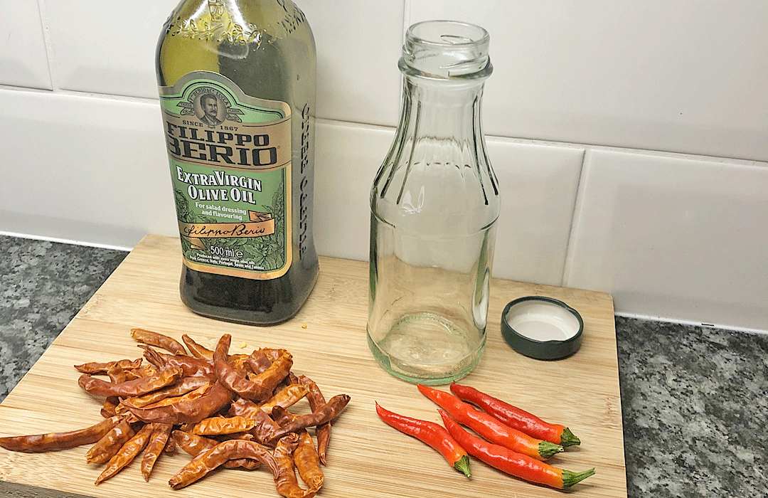 Making Italian Chilli oil step by step The Chilli