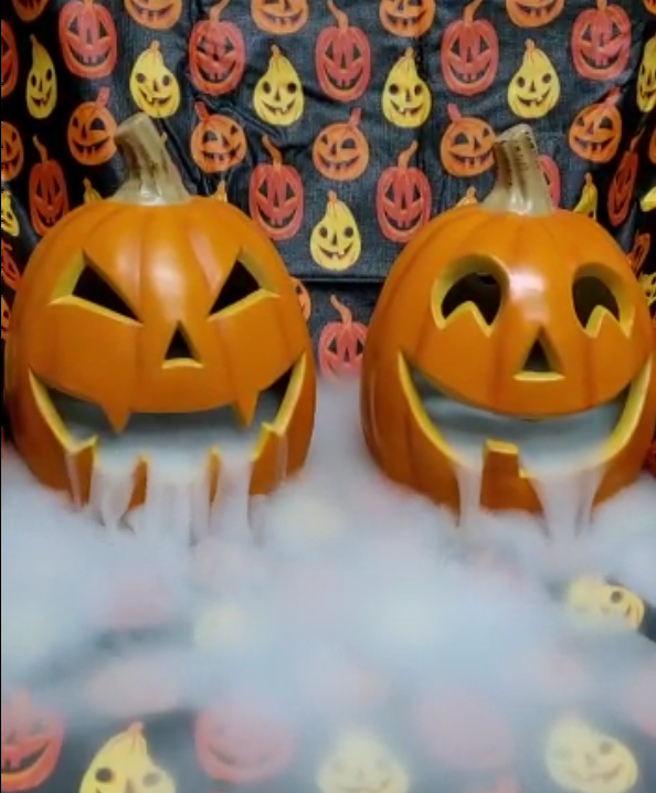 How to Make Your Next Halloween Party Legendary Using Dry Ice Chilly