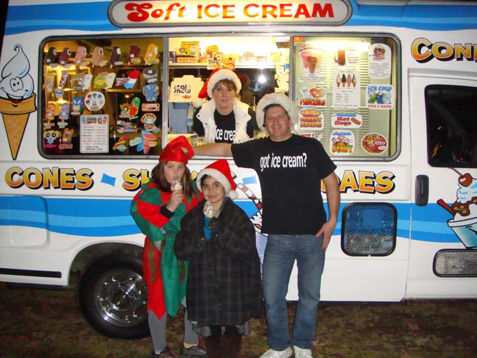 Soft Serve9 CHILLY WILLY'S ICE CREAM