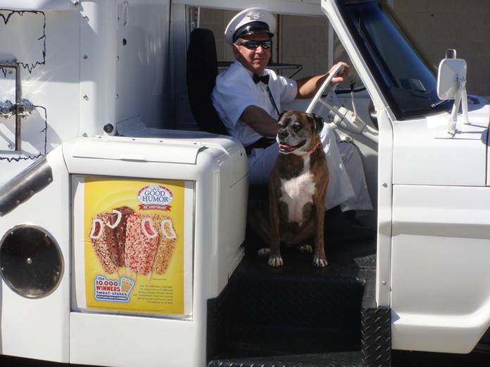 Classic Good Humor Truck12 CHILLY WILLY'S ICE CREAM