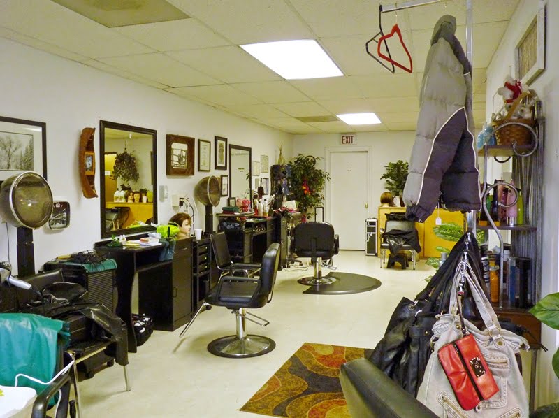 Attitude Beauty Salon Chiloquin