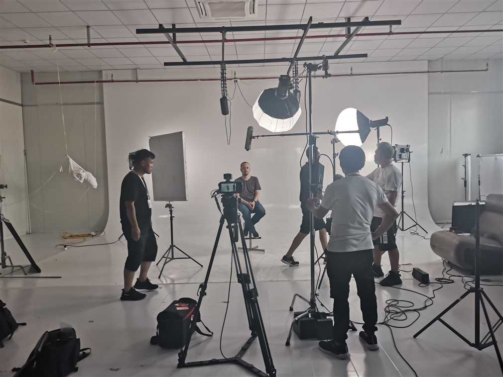 Cameraman China, Chinese Cameraman Hire Videographer/DOP China