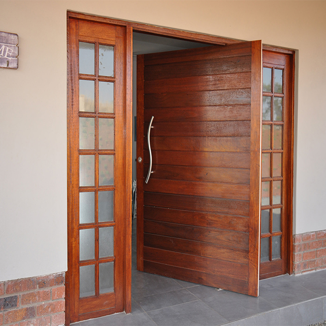 Modern Design Pivot Wood Doors (650 x 650 Pixel)