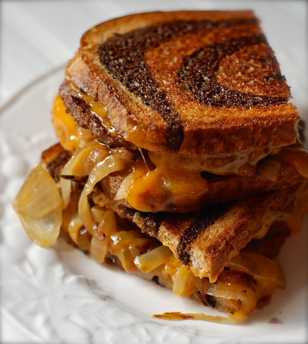 patty melt sandwich with caramelized onions ChinDeep