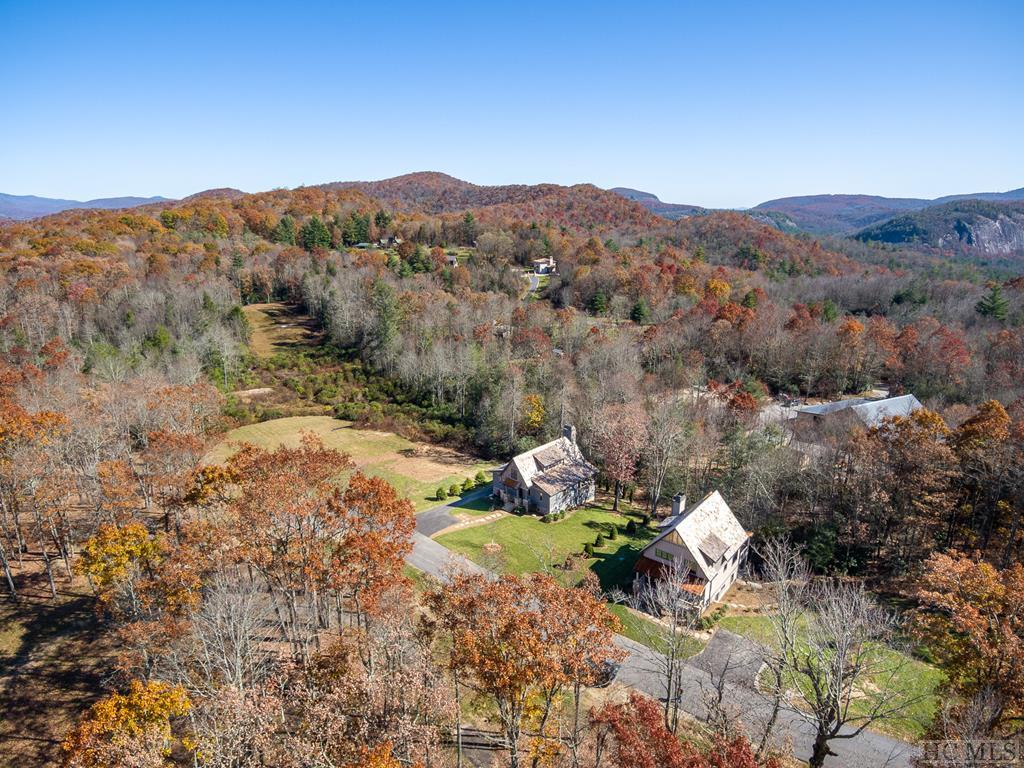 Real Estate Chinquapin