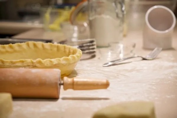 making pie crust