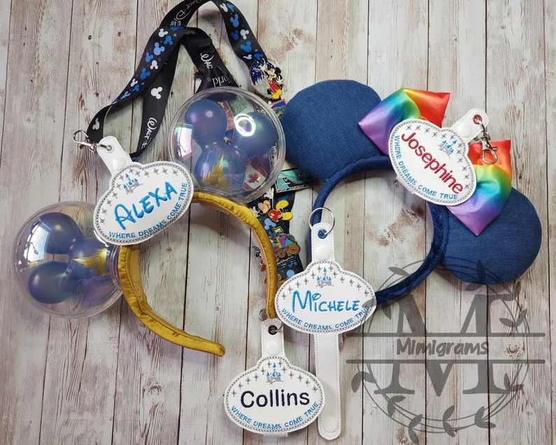 Disney Cast Member Nametag Minnie Ears Holder