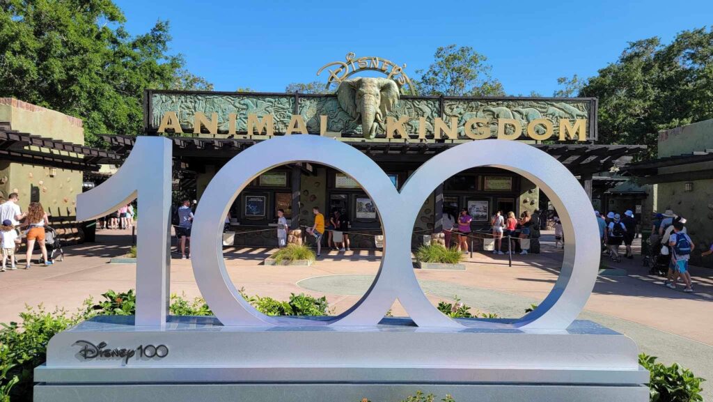 Disney World Extends Theme Park Hours at Animal Kingdom and Hollywood