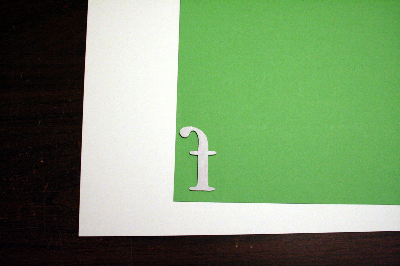 Covering chipboard with patterned paper