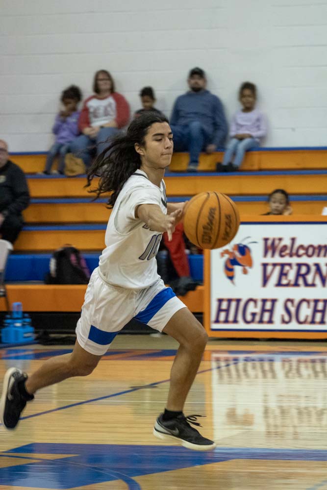 Vernon Yellowjackets Host the Wewahitchka Gator Boy Basketball