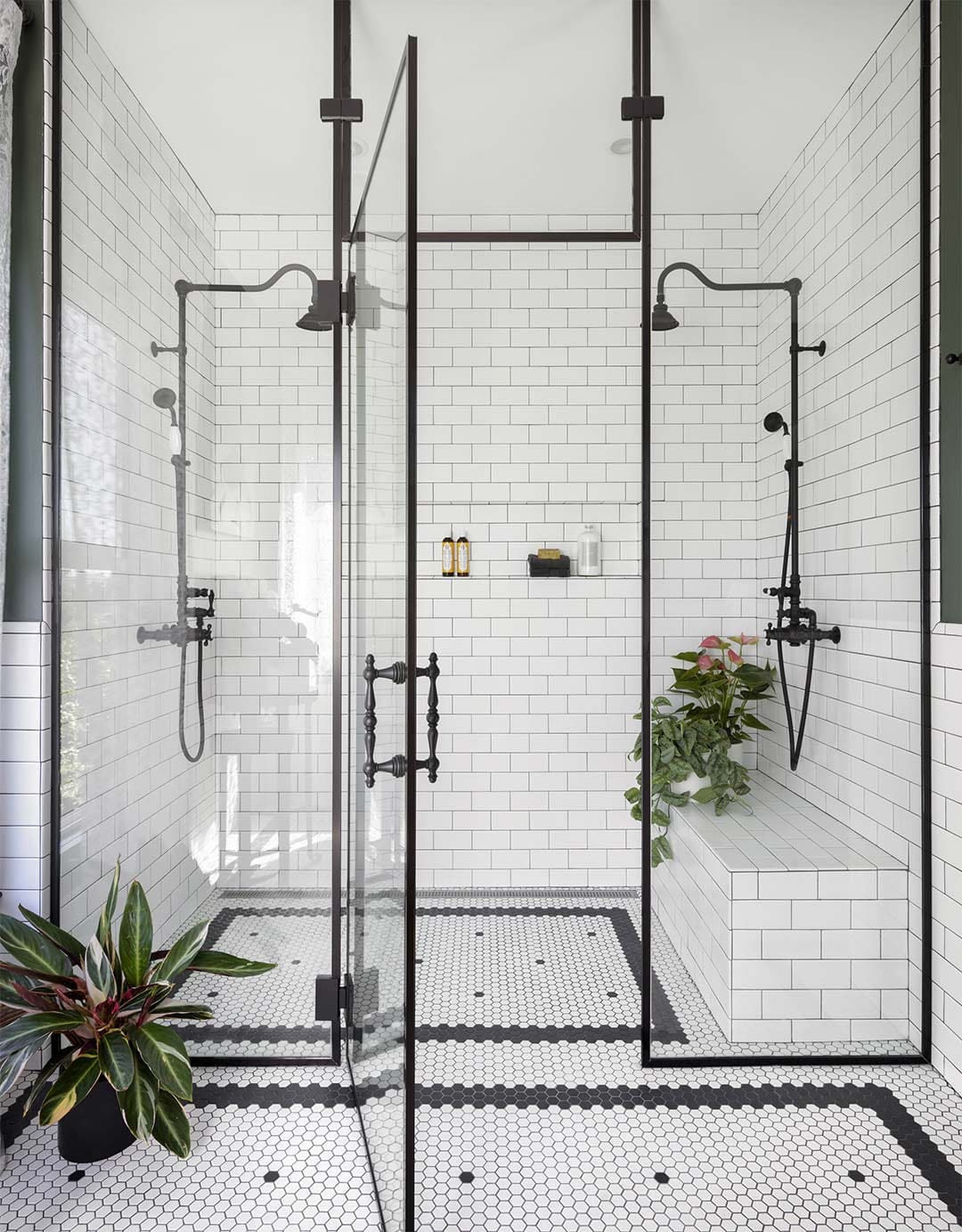 12 Best Curbless Shower Ideas