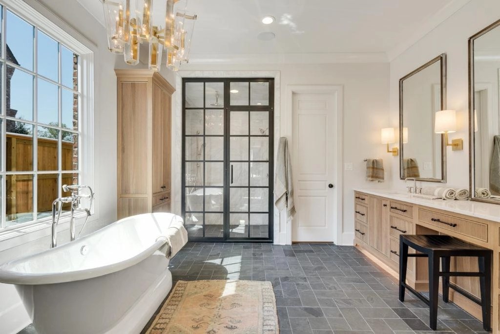 12 Best Curbless Shower Ideas