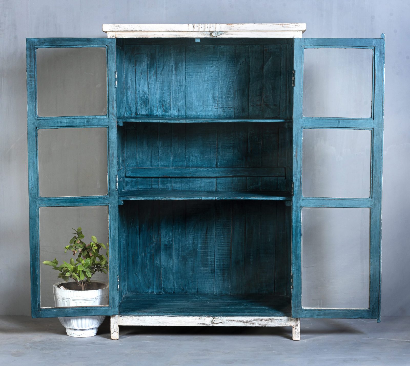 TALL WHITEWASH TEAK Chisel and Log