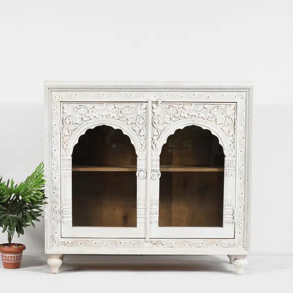 Glass (Jharokha) Chisel and Log