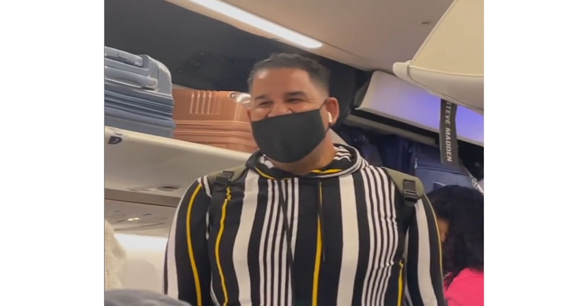 La Insuperable se cura con La PITONISA por viajar en clase económica; Tráeme una SOPA.