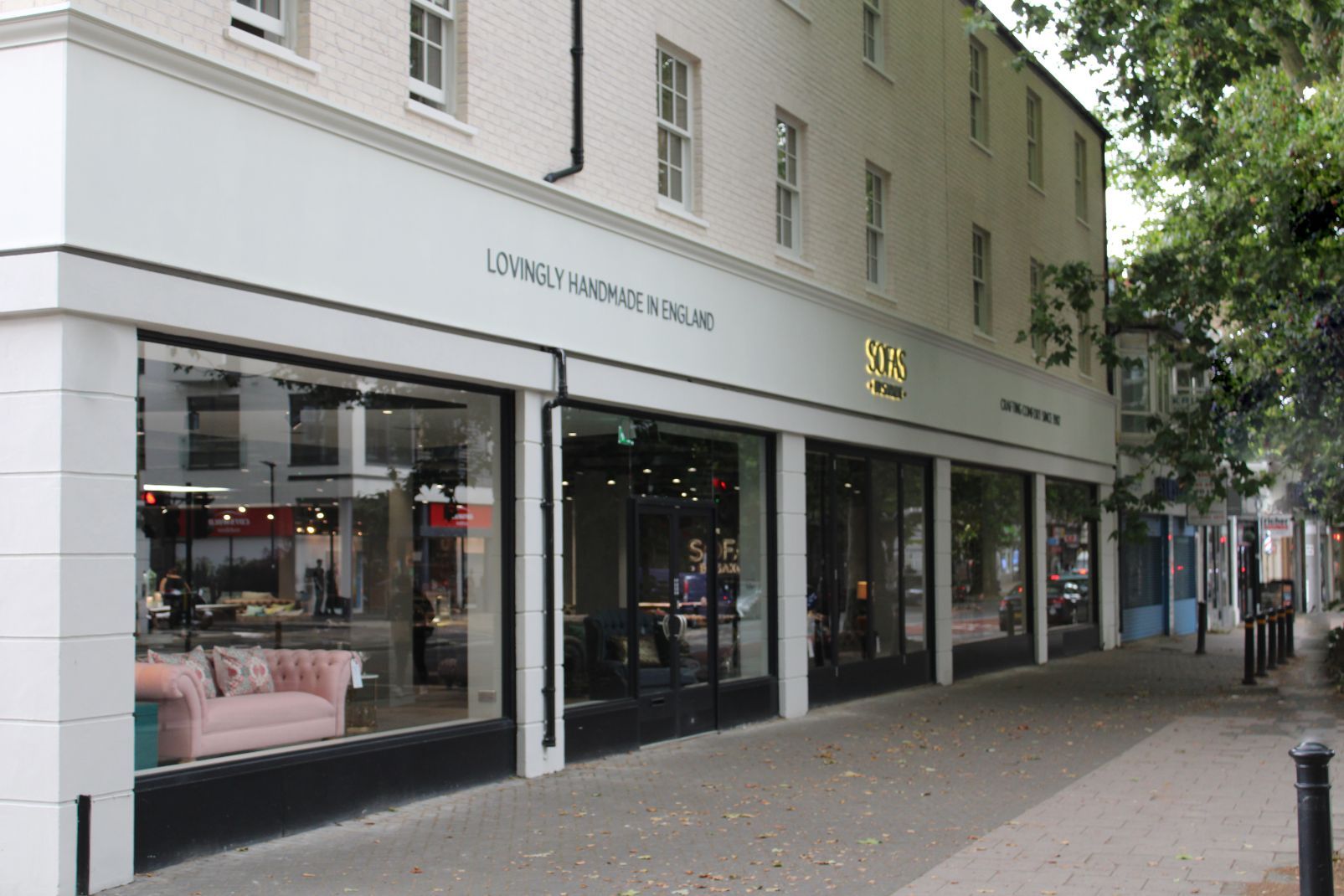 Sofas direct from manufacturers Saxon available to view in their new