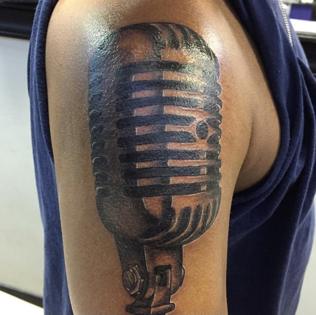 Darny Flash at ChiTown Effects Tattoo Tattoo and Piercings Chi