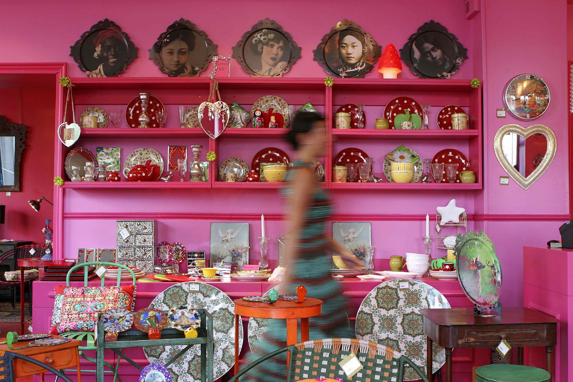 2018 Guide to Affordable & Discount Shopping in Paris CJE