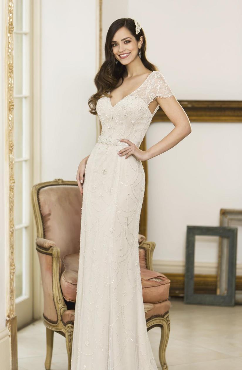 Wedding Dress Shopping Advice & What To Expect Chloe