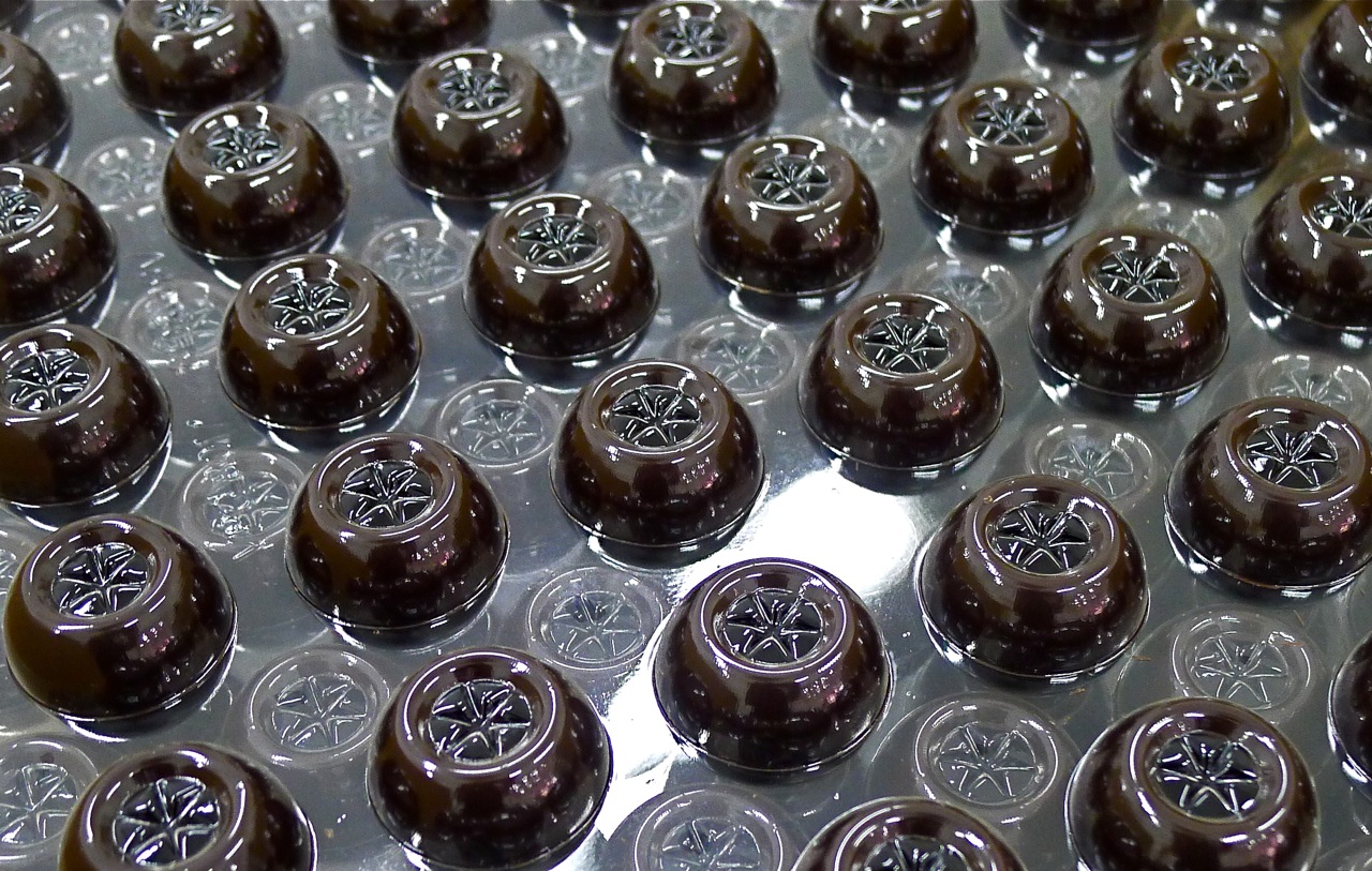 Chocolate Truffle shells Chocolateatelier