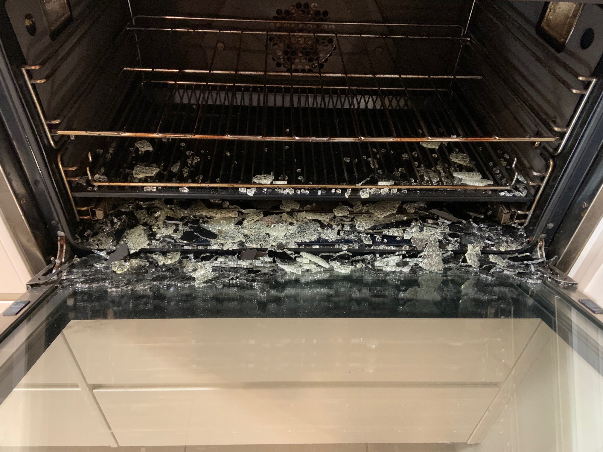 Oven door shattering has this ever happened to you? Home & Living
