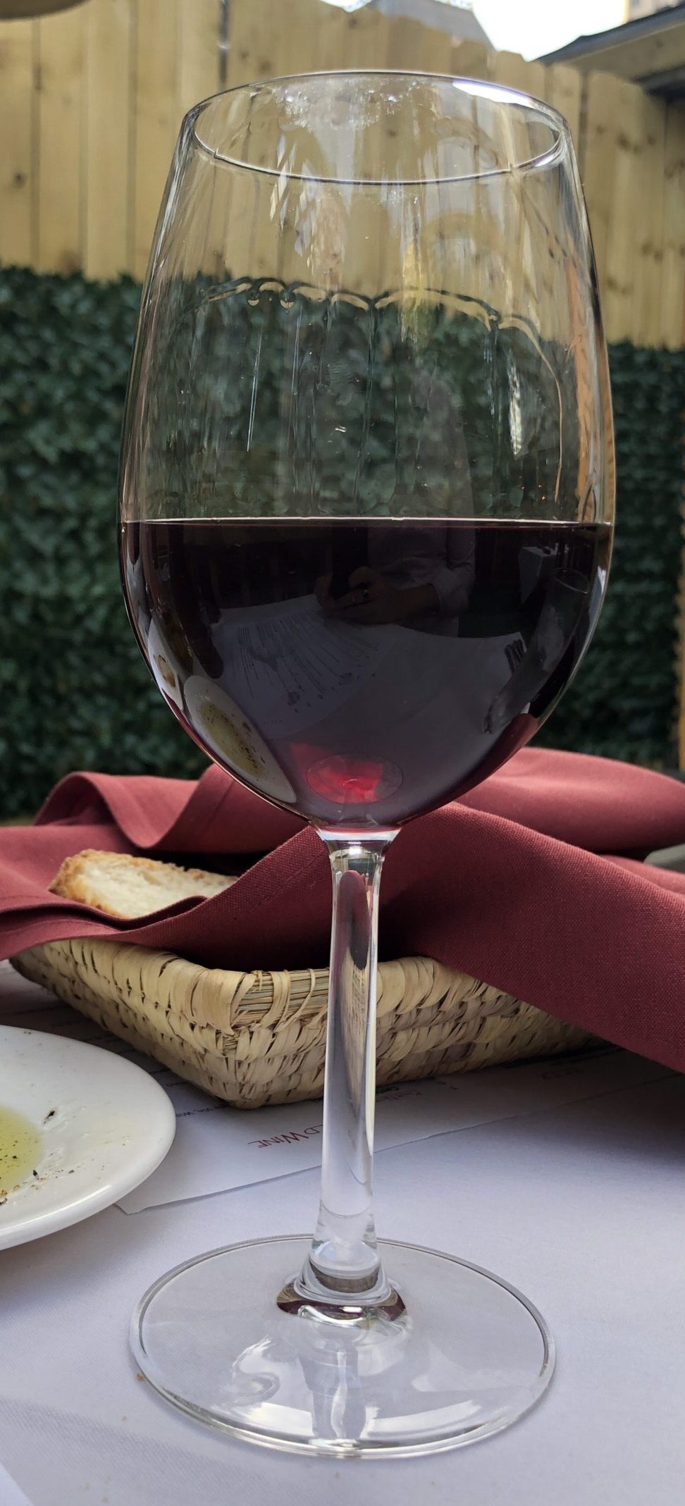 How to Properly Drink Red Wine A Guide for Beginners Choice Wineries